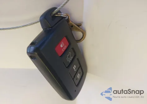 2015 Toyota Highlander Xle V6 z USA, uszkodzony, nr VIN 5TDKKRFH9FS116579